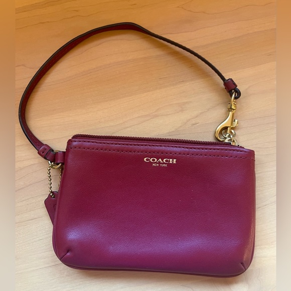 EUC Coach wristlet cranberry/deep red - Picture 1 of 11